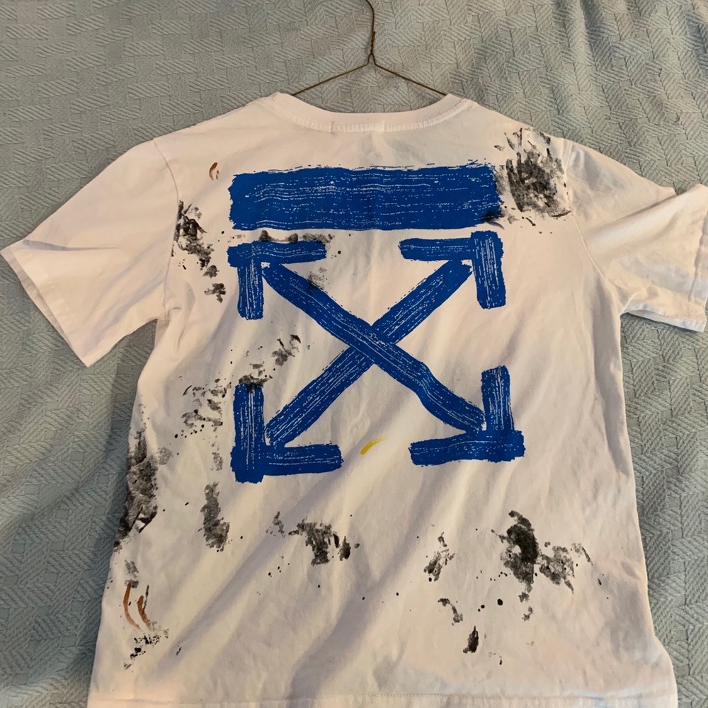 Men’s “off white” tee shirt